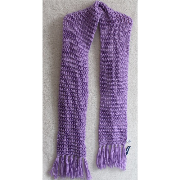 Old Navy Accessories - NWT Old Navy Chunky Waffle French Violet Scarf, MSRP $15